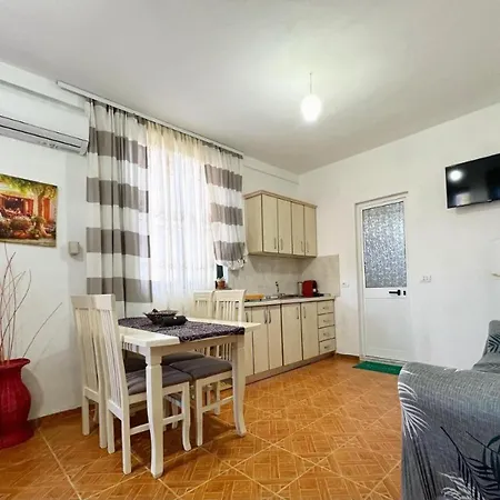 Joni's Apartament Spille