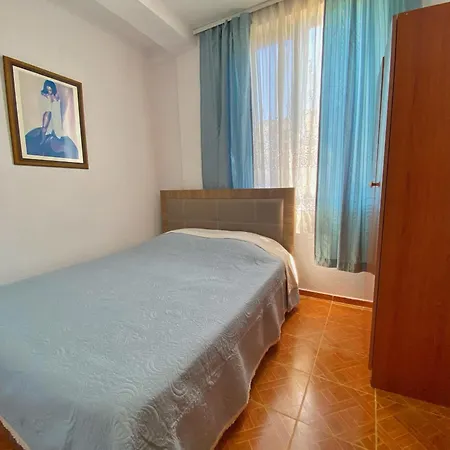 Joni's Apartman Spille